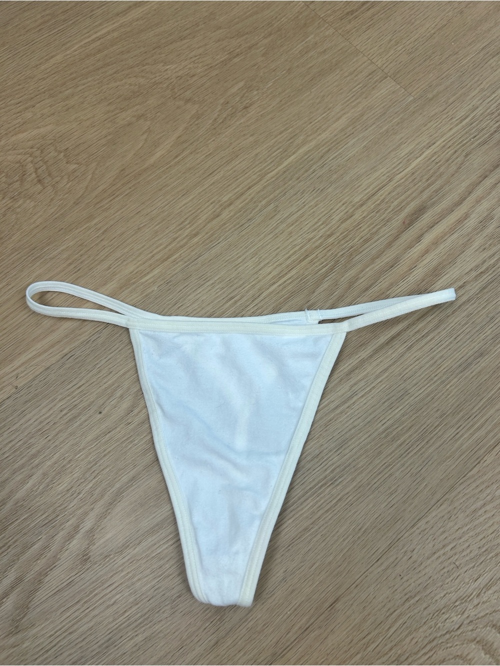 DKNY Thong Panty M